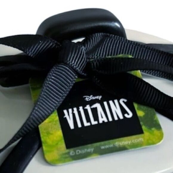 NEW Rae Dunn Maleficent Baking Dish - Picture 7 of 8